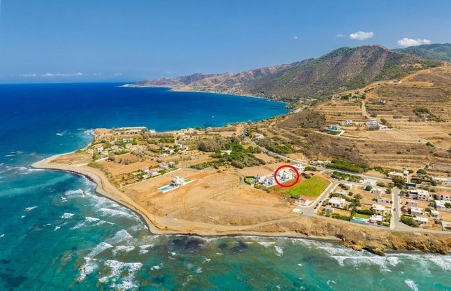 Villa Diana Seaside in Pomos - Foto 32