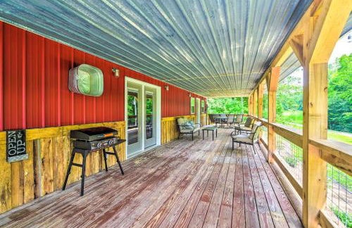 Secluded Brownsville Cabin with Deck and Fire Pit - Foto 21