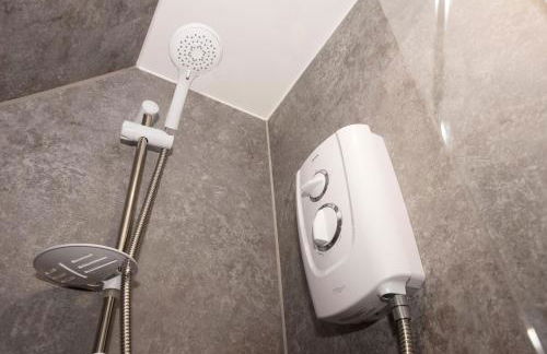 Cosy 2-Bed Apartment in Penarth Town Flat 1 - Photo 4