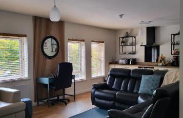 Cathedral View Apartment Derry - Photo 6