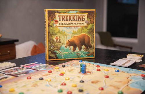 Cozy Luxury Cabin w Hot Tub, Fire Pit, King Bed - Foto 35