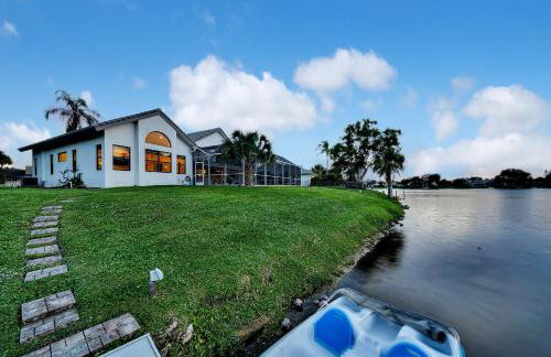Lake Luxe Equine, Waterfront, Screened-in Pool, Hot Tub - Lake Views! Hosted By Relaxtay - Foto 30