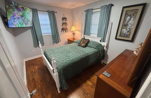 Quiet in Town - 2 beds, Large TVs, Big Parking , Nintendo & EV Ready - Foto 3