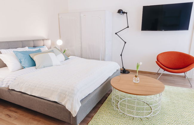 CHILL Apartments - Photo 2