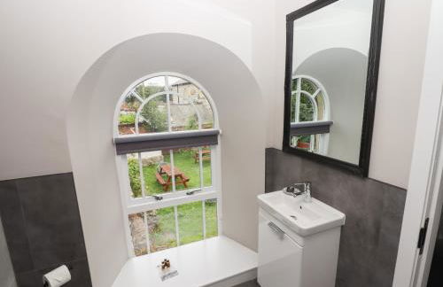 The Breathe Residence - Photo 13