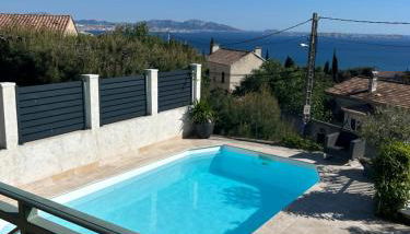 maison entièrement climatisée vue d'exception mer et rade de Marseille avec piscine 8 personnes - Foto 2