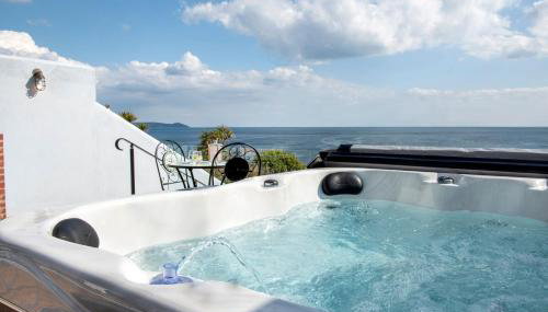 Hawkins Cottage with Hot Tub - Foto 2