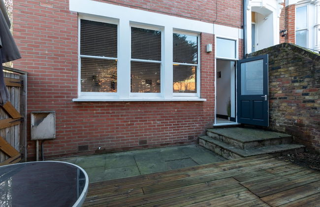 Serene and Spacious 1 Bedroom Garden Flat in Clapton - Foto 37