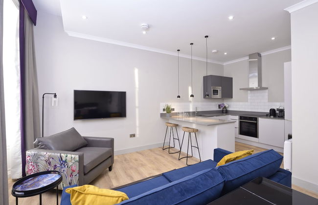 Destiny Scotland Charlotte SQ Apartments - Photo 9