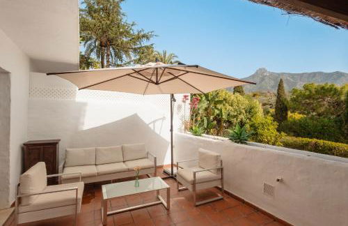 Cozy apartment, with mountain views and large private terrace, on the Golden Mile, Marbella - Foto 3