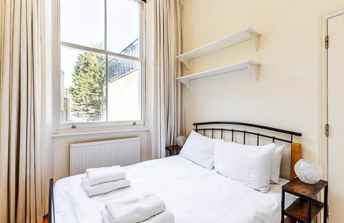 Stylish West Kensington Flat with Character - Foto 3