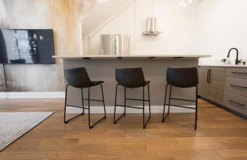 Sleeps18 9Beds 7BR 4BA Swepson Estate - Foto 14