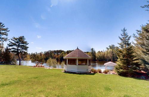 The 19th Hole Lakeside - Photo 44