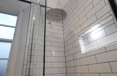 Dollar Apartments-41 Bridge Street - Photo 33