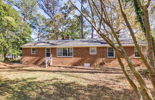 Comfort and Convenience! Home 3 Mi to Dtwn Wilson - Foto 21