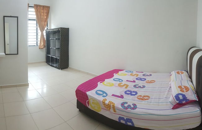 Homestay Ainizie Melaka - Photo 3