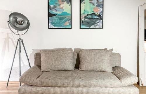 Studio near Altstadt /w Workspace, Feng-Shui & Art - Foto 8