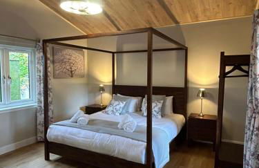 Breckland Lodge 2 with Hot Tub - Foto 22