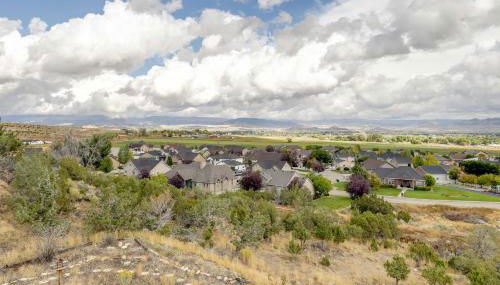 Steinaker State Park with Fireplace Vernal Getaway! - Photo 2