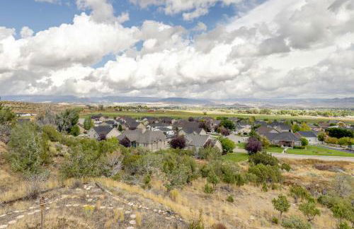 Steinaker State Park with Fireplace Vernal Getaway! - Photo 2