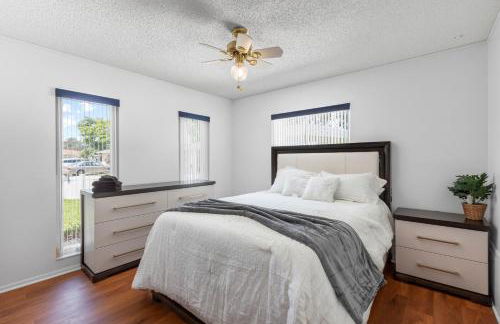 Relaxing Coastal Comfort - Heated Pool - Photo 19