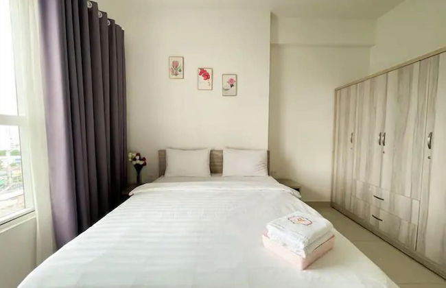 Sunrise City View Apartment - Photo 9