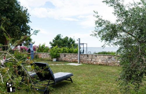 Charming stone cottage by the sea - Foto 40