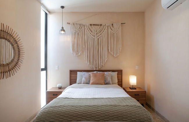 Two Bedroom Luxury Apartment by TuLuna - Photo 9