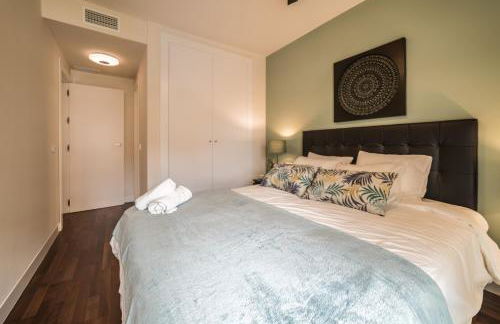 La Serna Premium Center - Photo 17