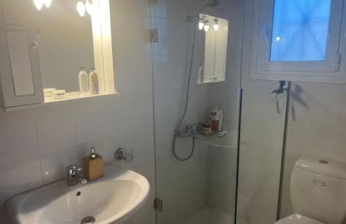 Perdika's Cove, spacious sea view family home - Foto 14