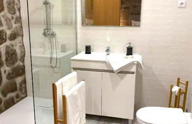 Charming Villa with Pool and Jacuzzi - Terras de Bouro - Foto 22