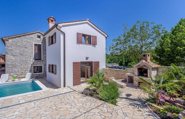 Villa in Istria With Pool Near Croatian Sea - Foto 1