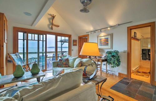 Lake Champlain Cottage with Private Deck and Fire Pit! - Foto 4