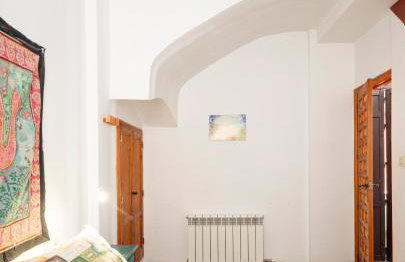Spacious Sunny and Quiet Albayzin Apartment - Photo 6