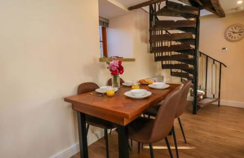 Dove Cottage - Photo 10