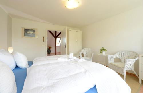 Ferienhaus für 8 Personen mit Kamin & Terrasse - Foto 9