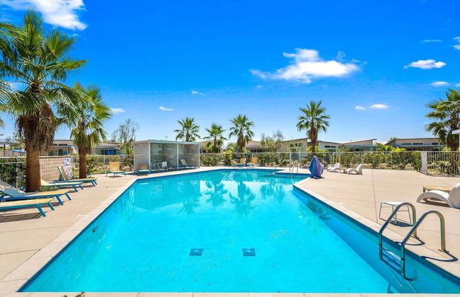 Chic Desert Oasis - Foto 29