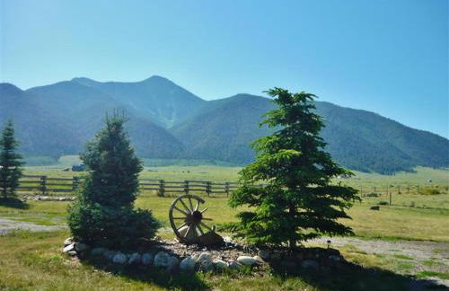 Cozy Immaculate Cabin - Peaceful Retreat! - Foto 1