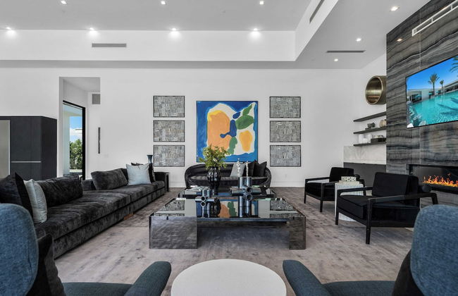 Sleeps 26 Pool, Hot Tub, Pickleball & Putting Green Bravo Villa #12 by Avantstay - Foto 30