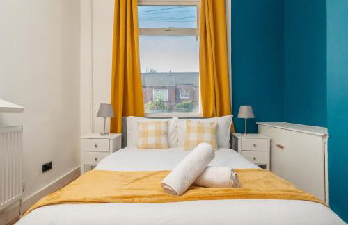 Exotic 4BD, Etihad, Coop Arena - TV in all Rooms and Outdoor Dining - Foto 14