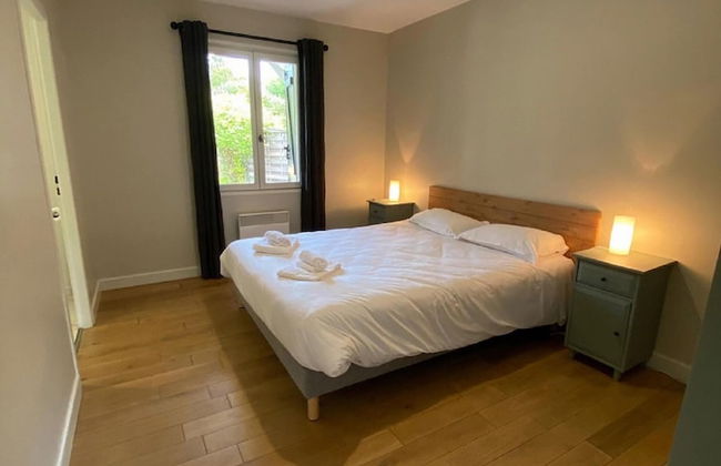 Luxury Villa With Covered Terrace in Chalais - Foto 6