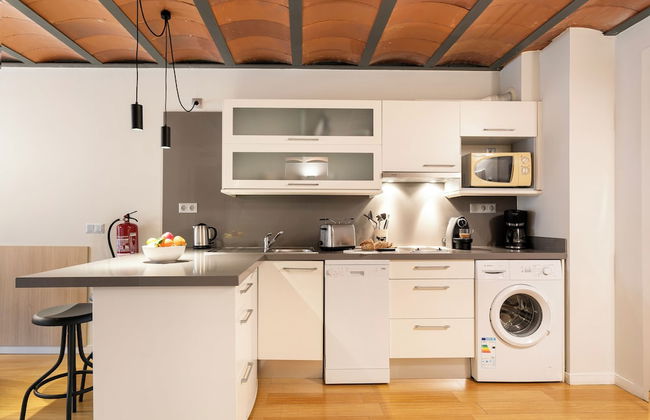 Aspasios Las Ramblas Apartments - Photo 14