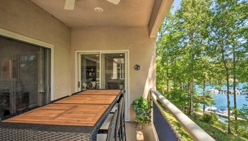 Resort-Style Condo with Balcony on Lake Keowee - Foto 3