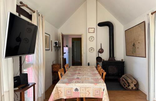 Maison de campagne lumineuse spacieuse dans impasse au calme a proximité d'un chateau deux vérandas grand jardin cabane pour vélos, pres Port en Bessin et Bayeux, proche plages du débarquement - Foto 14