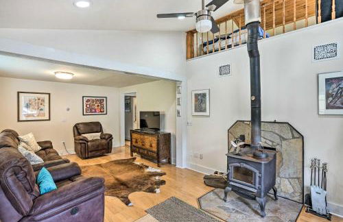 Jewett Gem with Charcoal Grill and Mountain Views - Foto 7