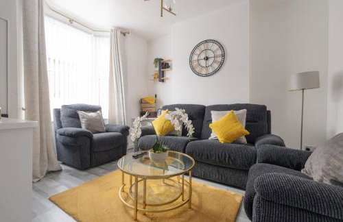 Newly Renovated 4BR House with lots of amenities - Foto 29
