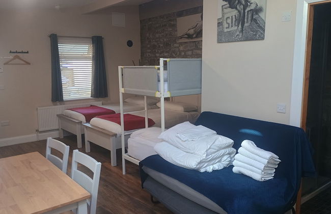 Mattys Pub & Apartments - Foto 6