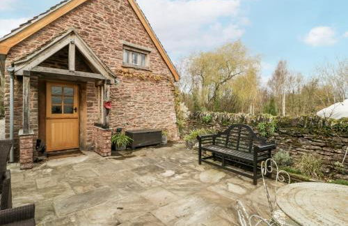 Walnut Cottage - Photo 2