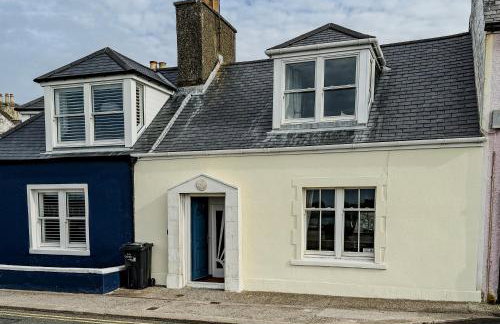 Moir Cottage - Photo 1