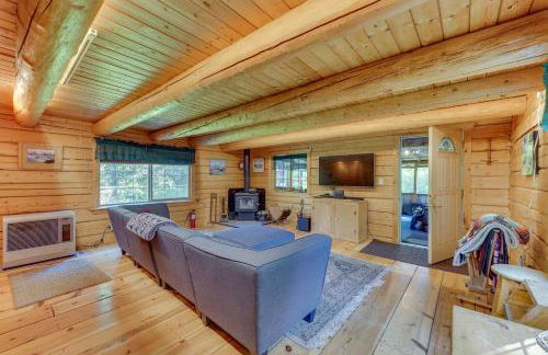 Historic Century-Old Cabin in Downtown Hope - Photo 3